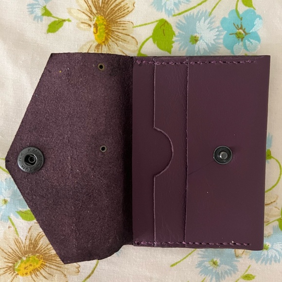 Handmade Genuine Leather Wallet - Picture 3 of 5